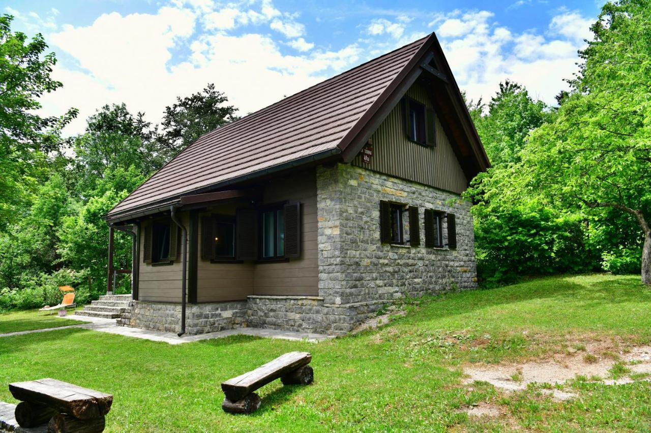 Villa Dobra พลิตวิชกา เยเซรา ภายนอก รูปภาพ